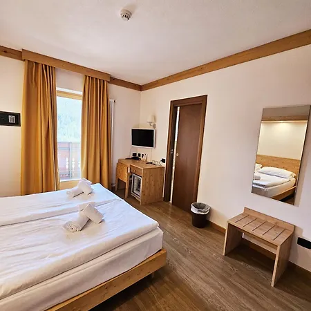 Hotel Hotiday Valdidentro Bormio