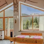 فندق Hotiday Valdidentro